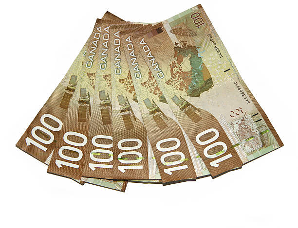 centinaia di valuta canadese - canadian dollars canada bill one hundred dollar bill foto e immagini stock