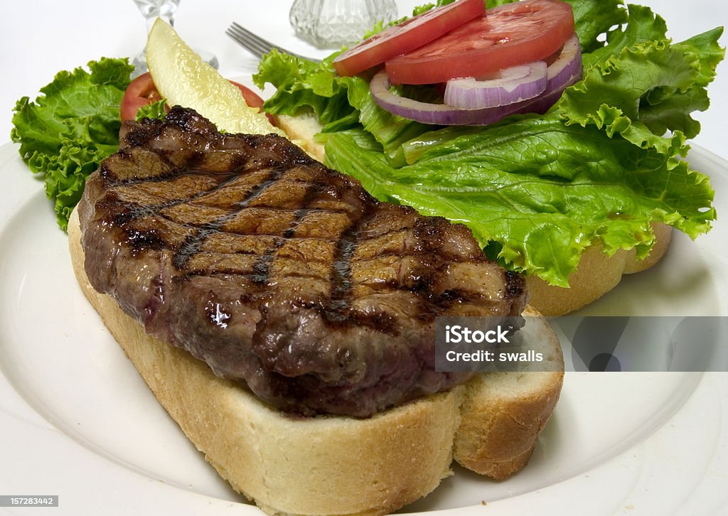 스테이크 샌드위치 - 로열티 프리 고기 스톡 사진
