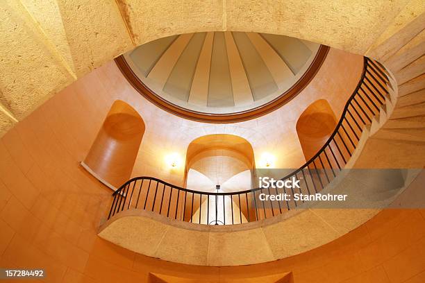 Rotunda Escaleras 3 Dayton Ohio Foto de stock y más banco de imágenes de Ohio - Ohio, Dayton, Abstracto