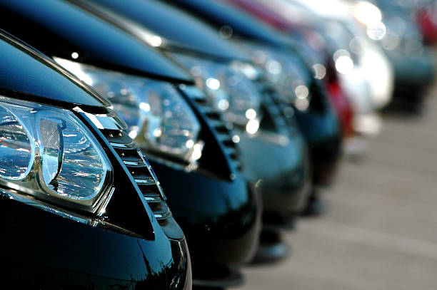 Line of Cars  car salesperson photos stock pictures, royalty-free photos & images