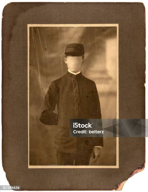 Vintage Faceless Homem - Fotografias de stock e mais imagens de Estilo retro - Estilo retro, Fora de moda - Estilo, Fotografia - Arte e Artesanato