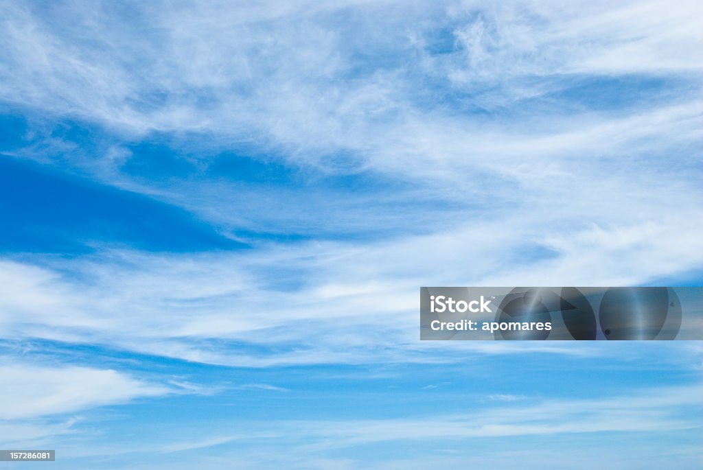 Перистое облако Cloudscapes - Стоковые фото Небо роялти-фри