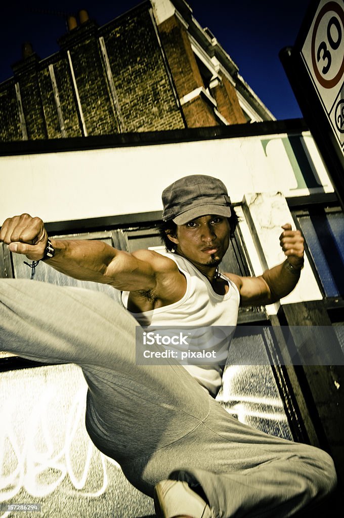 Combatiente de la calle Karate - Foto de stock de Kárate libre de derechos