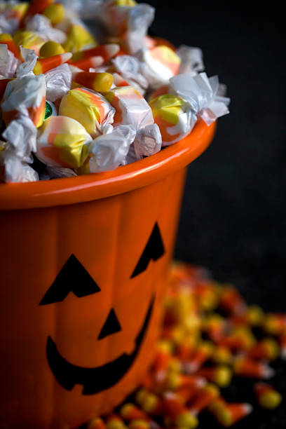 istock Basket of Halloween Candy Overflowing, Close Up 157286940