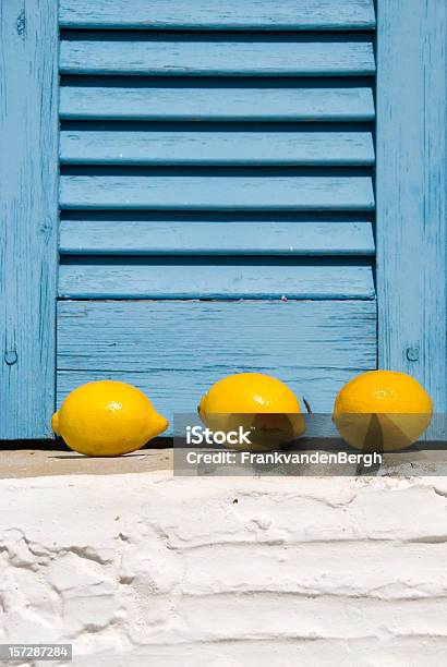 Три Lemons — стоковые фотографии и другие картинки Лимон - Лимон, Греция, Кожура