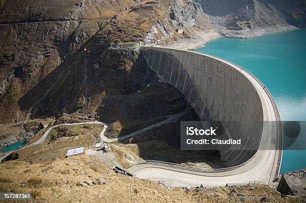 Técnicas E Natureza - Fotografias de stock e mais imagens de Energia hidroelétrica - Energia hidroelétrica, Andar, Barragem - Estrutura Feita pelo Homem
