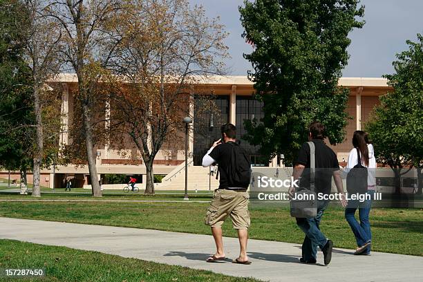 Drei Studenten Stockfoto und mehr Bilder von Kalifornien - Kalifornien, California State University, Northridge