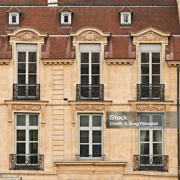 パリの建築 - バルコニーのストックフォトや画像を多数ご用意 - バルコニー, 古い, パリ