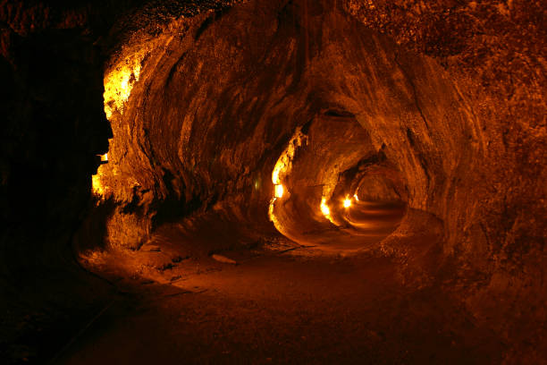 istock Hawaii Thurston Lava Tube 157287679
