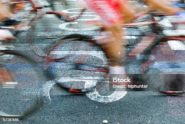 Tour De Francia Foto de stock y más banco de imágenes de Andar en bicicleta - Andar en bicicleta, Carrera, Bicicleta