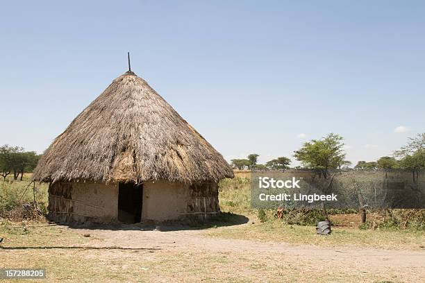 Foto de Na África Na Etiópia e mais fotos de stock de África - África, Choupana, Etiópia