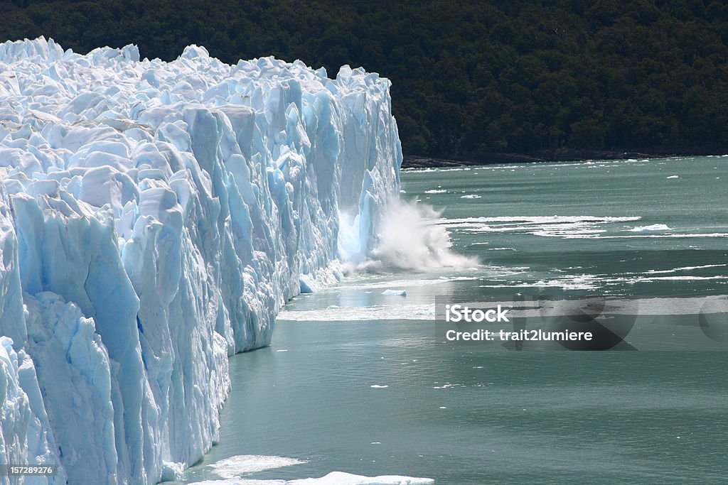 Cascada de hielo - Foto de stock de Cascada de hielo libre de derechos