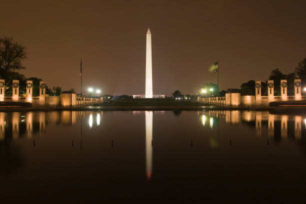 istock Washington Monument and WW II memorial 157289669