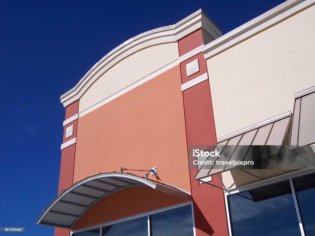 Escaparate - Foto de stock de Centro comercial suburbano libre de derechos