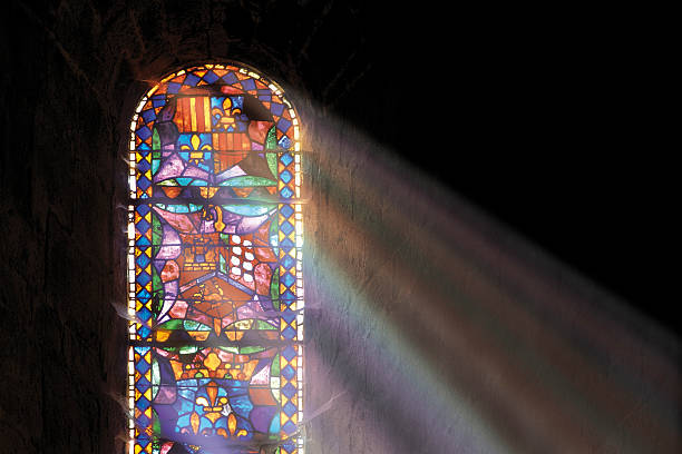 iglesia de la ventana - stained glass fotografías e imágenes de stock