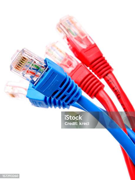 4 Rj45 플러그 케이블에 대한 스톡 사진 및 기타 이미지 - 케이블, 네트워크 연결 플러그, 흰색 배경