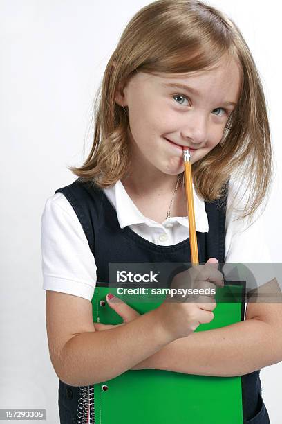 Süße 1rst Straßenhobel Stockfoto und mehr Bilder von 6-7 Jahre - 6-7 Jahre, Aktenordner, Beginn des Schuljahres