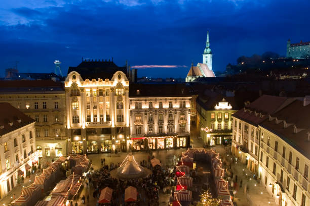 istock Bratislava Christmas Market from Above 157293309