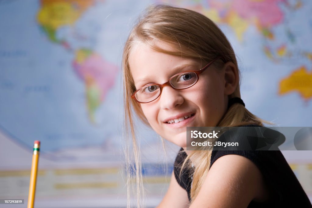 Felice studente Serio - Foto stock royalty-free di Allievo