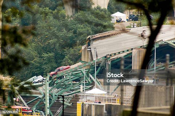 Puente Colapso De Minneapolis Foto de stock y más banco de imágenes de Colapsar - Colapsar, Puente - Estructura creada por humanos, Río Misisipí