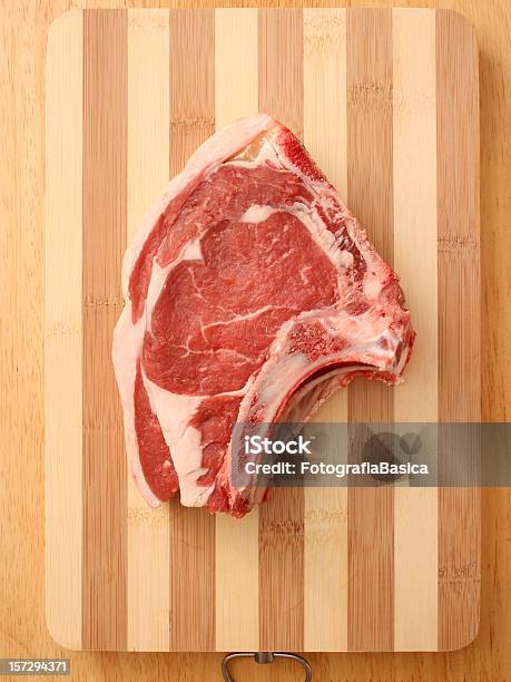 Prima De Carne De Res Foto de stock y más banco de imágenes de Crudo - Crudo, Rosbif, Alimento