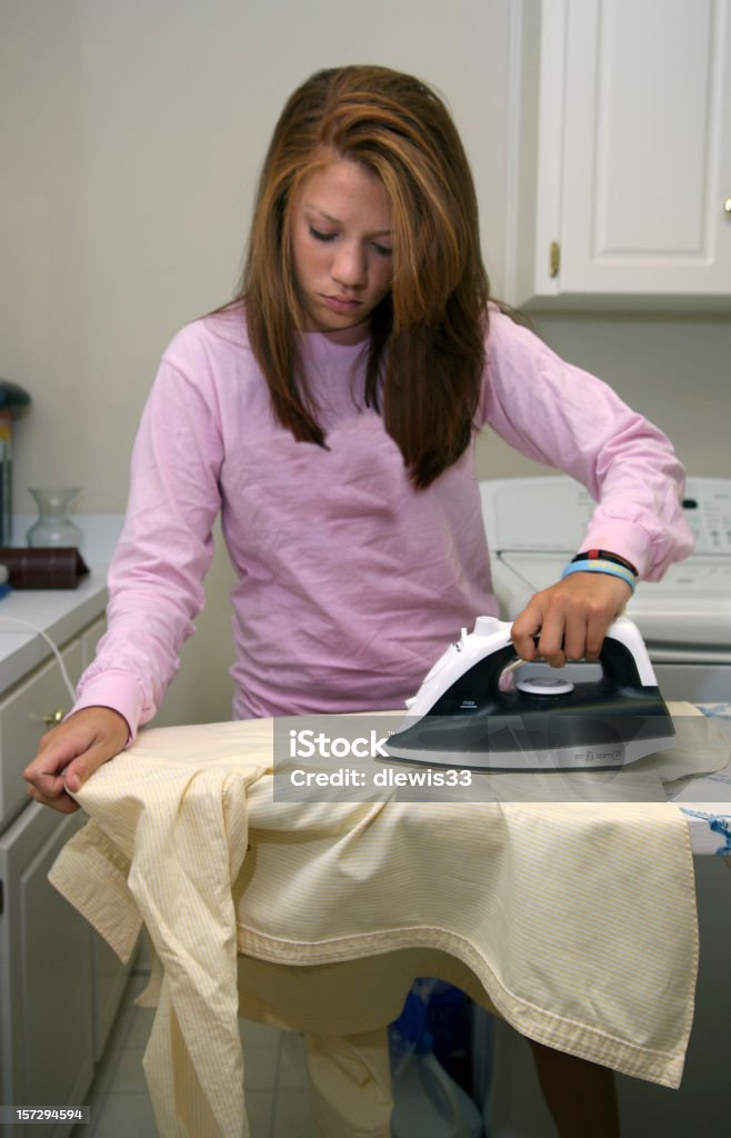 Mujer joven tabla - Foto de stock de Plancha libre de derechos