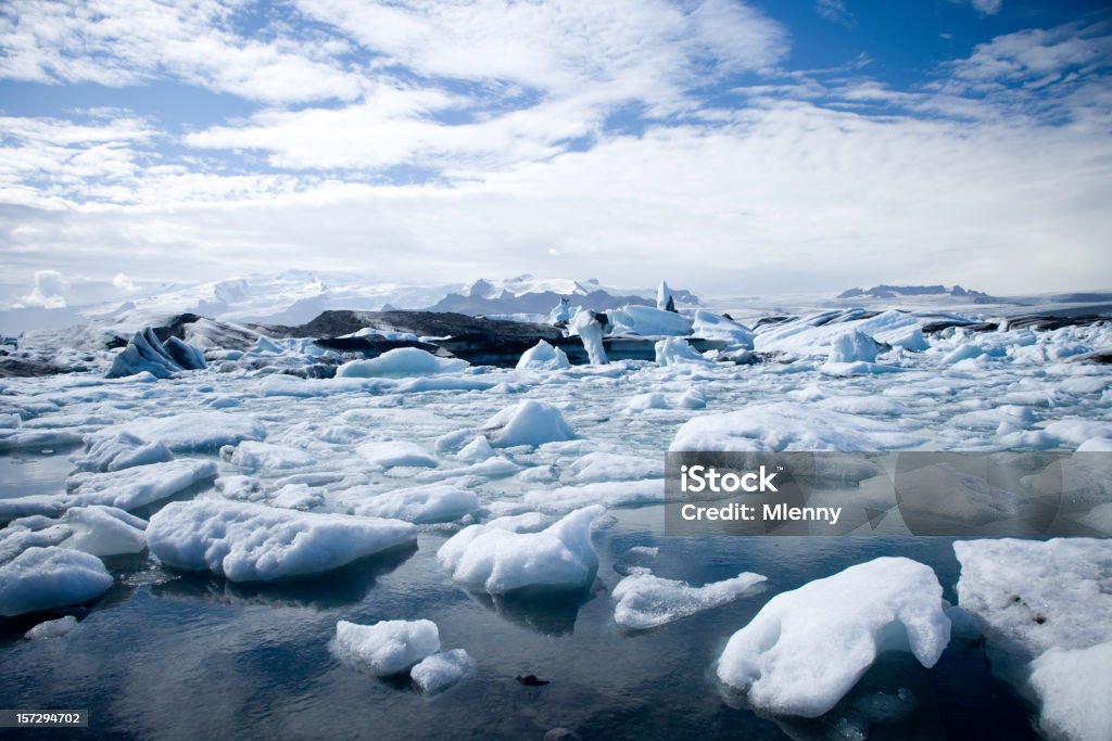 Icebergs de Jokulsarlon Islândia - Foto de stock de Azul royalty-free