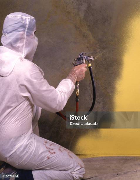 Spraypainting - Fotografias de stock e mais imagens de Fotografia - Imagem - Fotografia - Imagem, Imagem a cores, Pistola de Pintura