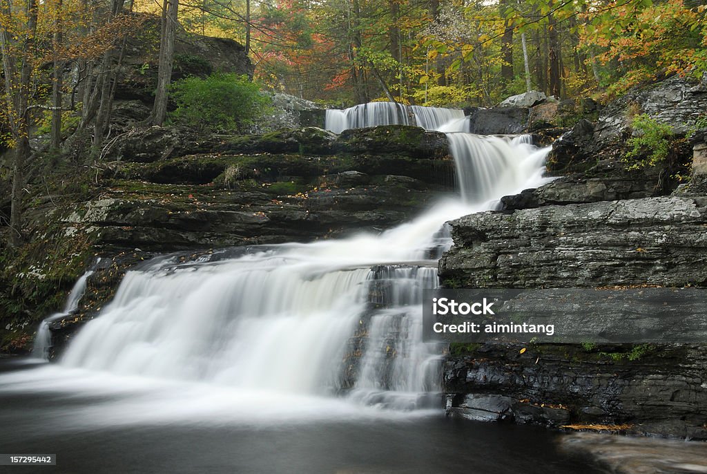 Fábrica cataratas en Delaware Water Gap NR - Foto de stock de Nueva Jersey libre de derechos