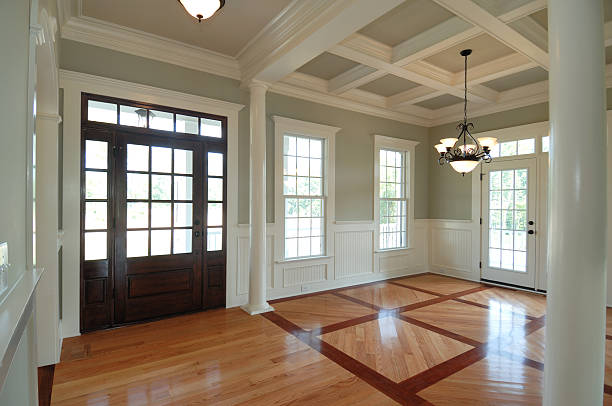 bela novo a entrada - corridor entrance hall floor hardwood imagens e fotografias de stock