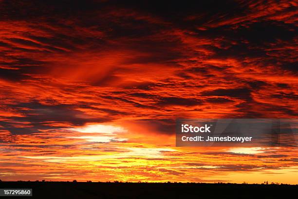 Tramonto - Fotografie stock e altre immagini di Entroterra australiano - Entroterra australiano, Notte, Australia