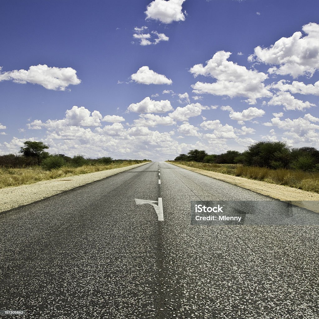 Estrada através da Namíbia - Foto de stock de Estrada royalty-free