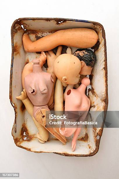 Parti Del Corpo In Plastica - Fotografie stock e altre immagini di Rotto - Rotto, Bambola - Giocattolo, Il corpo umano