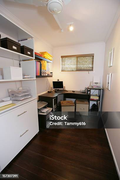 El Estudio Foto de stock y más banco de imágenes de Habitación - Habitación, Oficina, Pequeño