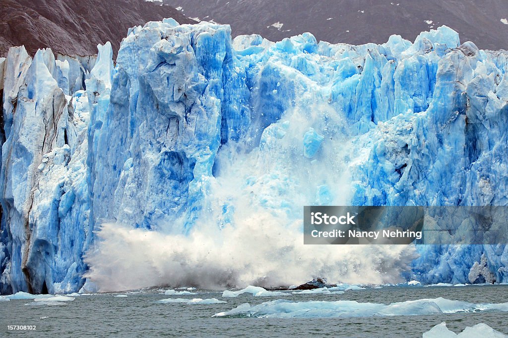 Ghiacciaio di Dawes rottura dei ghiacci - Foto stock royalty-free di Sciogliere