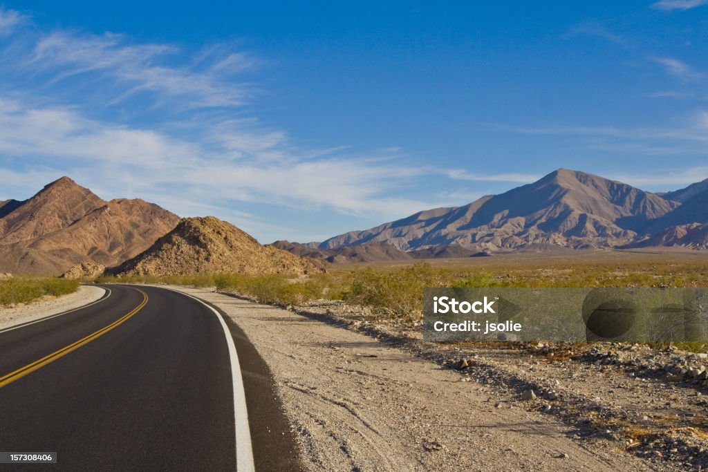 Deserto vista com uma curva Estrada - Royalty-free América do Norte Foto de stock