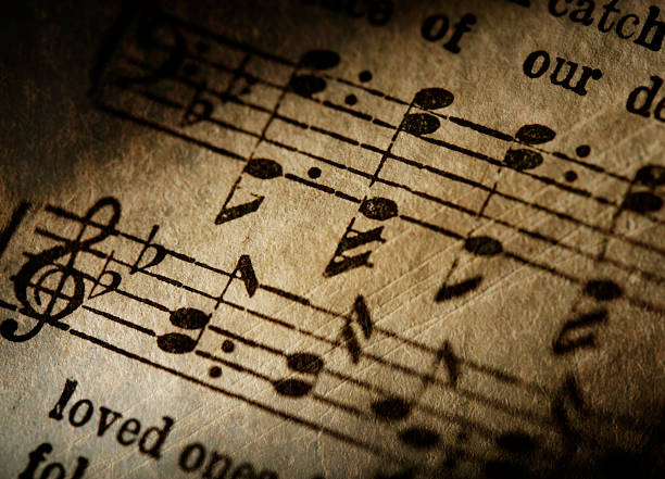 гранж музыка отмечает крупный план - sheet music hymnal antique old стоковые фото и изображения