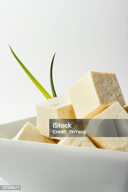 Foto de Tofu Primavera De e mais fotos de stock de Alimentação Saudável - Alimentação Saudável, Amontoamento, Cebolinha