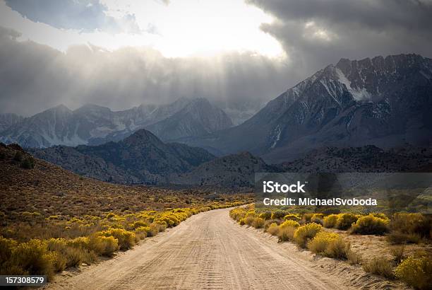 Photo libre de droit de Mountain Route De banque d'images et plus d'images libres de droit de Sierra Nevada andalouse - Sierra Nevada andalouse, Sierra Nevada californienne, Automne