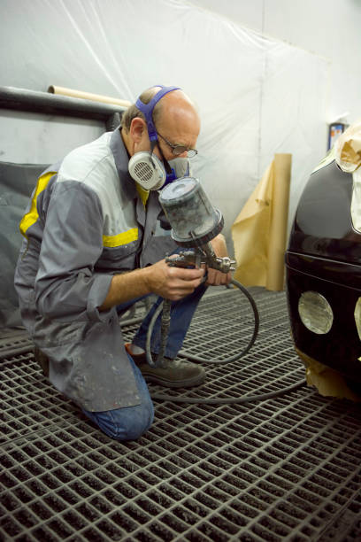 istock painting the car 157308602