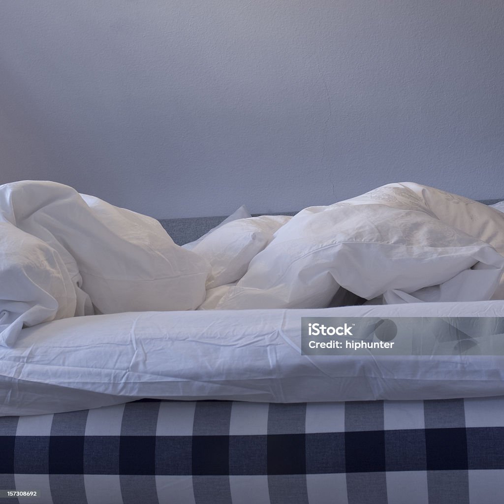 Camera da letto al mattino - Foto stock royalty-free di Letto