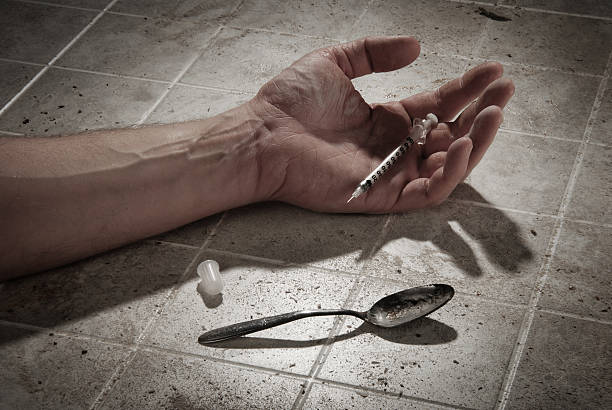 abuso di stupefacenti - narcotic drug abuse addict heroin foto e immagini stock