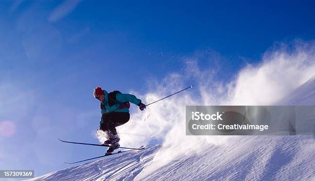 パウダーでジャンプ - スキーのストックフォトや画像を多数ご用意 - スキー, スキー板, 不注意