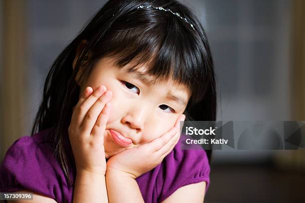 Ho Un Mal Di Denti - Fotografie stock e altre immagini di Bambine femmine - Bambine femmine, Mal di denti, 4-5 anni