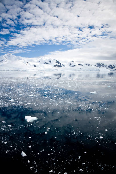 antártica impressão - rough antarctica wintry landscape south pole - fotografias e filmes do acervo