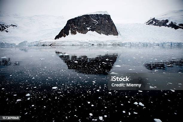 Антарктика Темносиний И Белый — стоковые фотографии и другие картинки Антарктика - Антарктика, Величественный, Выразительное небо