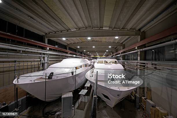 Shipyard Stockfoto und mehr Bilder von Schiffswerft - Schiffswerft, Segeljacht, Bauwerk