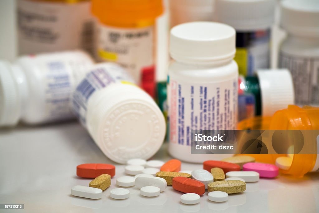 Medizin Tabletten und Flaschen - Lizenzfrei Flasche Stock-Foto