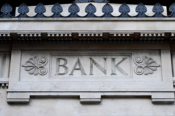 istock Bank sign on building 157310747