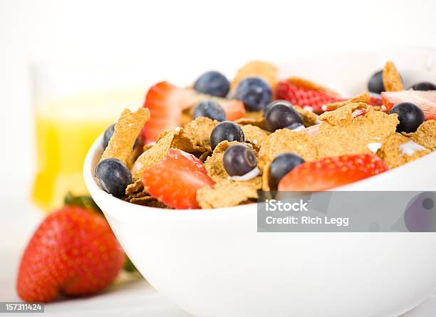 Cereali Da Colazione - Fotografie stock e altre immagini di Alimentazione sana - Alimentazione sana, Arancia, Bibita